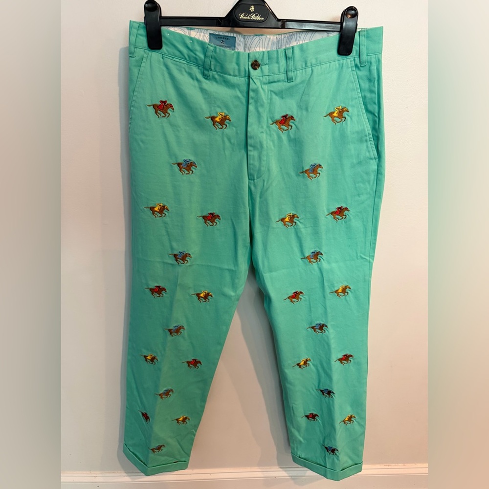 Castaway Derby horses Embroidered size 34 Pants. Color Mint.  B671
